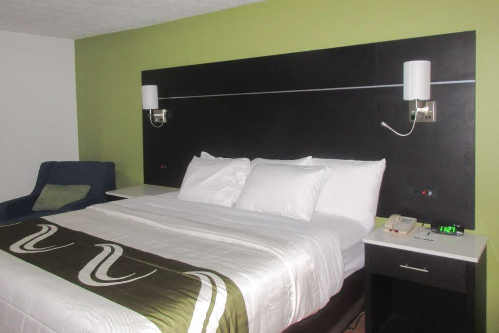 Quality Inn Coraopolis Pokoj fotografie