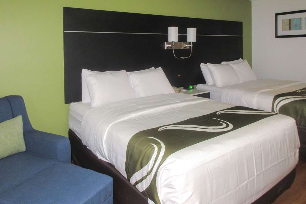 Quality Inn Coraopolis Pokoj fotografie